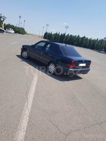 Mercedes C 180 2000, 220,000 km - 1.8 л - Gəncə