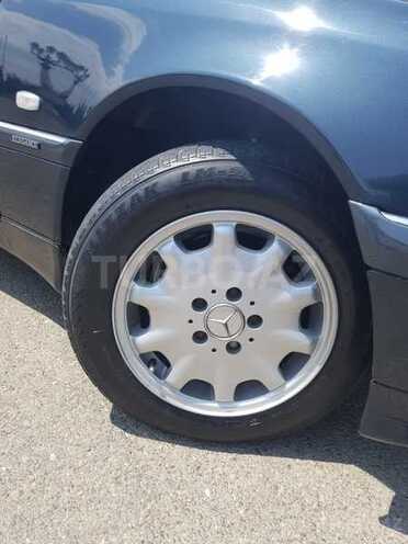 Mercedes C 180 2000, 220,000 km - 1.8 л - Gəncə