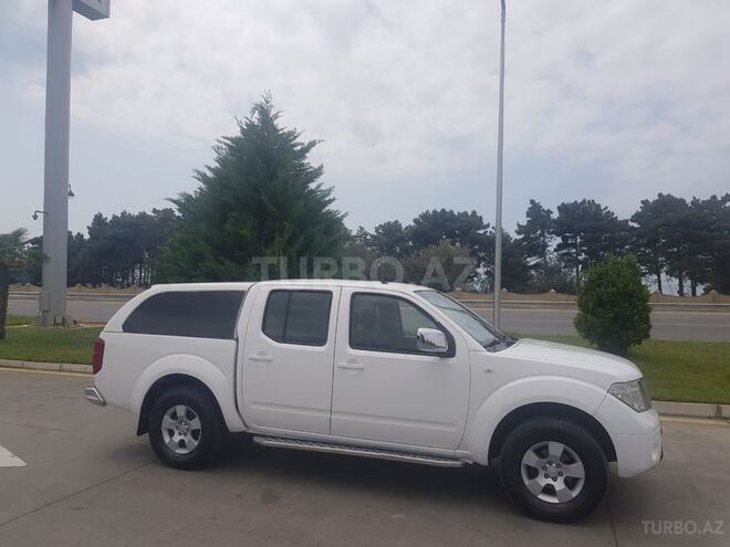 Nissan Navara 2012, 268,110 km - 2.5 л - Bakı
