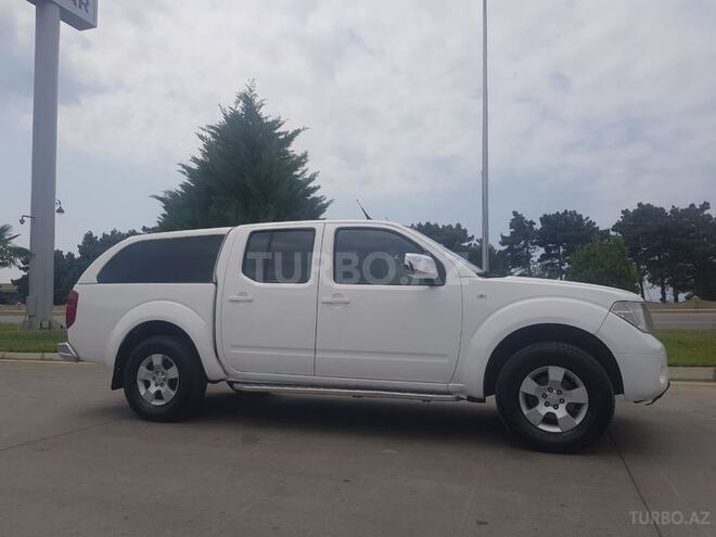 Nissan Navara 2012, 268,110 km - 2.5 л - Bakı