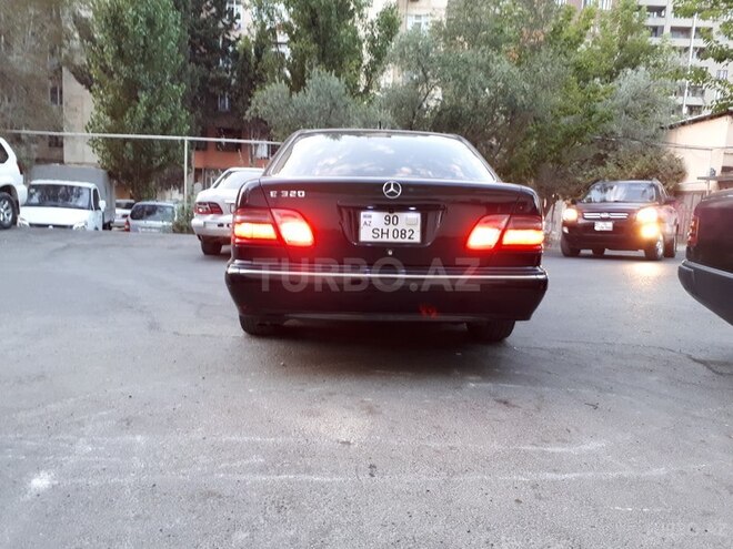 Mercedes E 320 2002, 206,702 km - 3.2 l - Bakı
