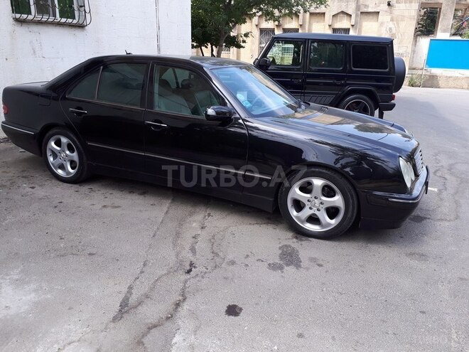 Mercedes E 320 2002, 206,702 km - 3.2 l - Bakı