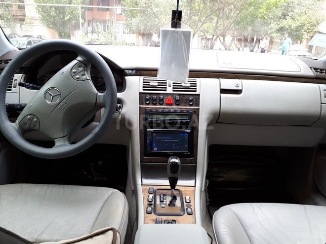Mercedes E 320 2002, 206,702 km - 3.2 l - Bakı