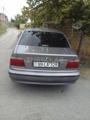 BMW 523 1997, 430,000 km - 0.3 l - Bakı
