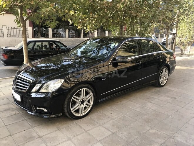 Mercedes E 250 2011, 214,000 km - 1.8 л - Bakı