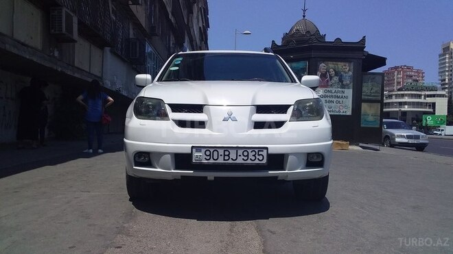Mitsubishi Outlander 2003, 203,900 km - 2.0 л - Bakı