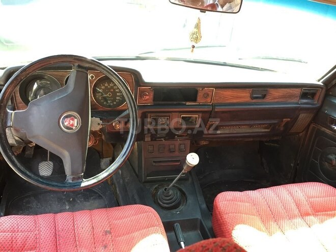 GAZ 3110 1995, 250,000 km - 2.4 l - Salyan