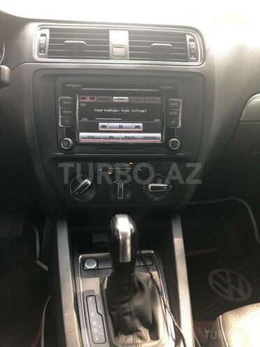 Volkswagen Jetta 2015, 98,000 km - 1.8 l - Bakı
