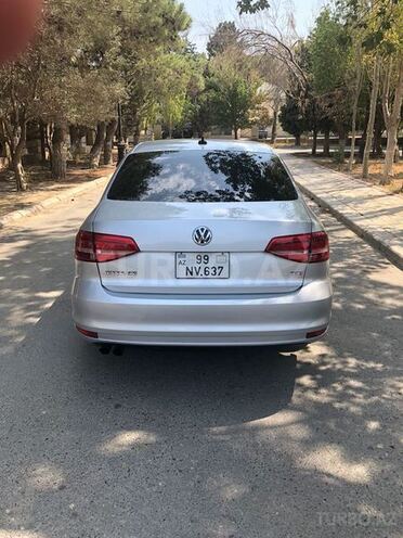 Volkswagen Jetta 2015, 98,000 km - 1.8 l - Bakı