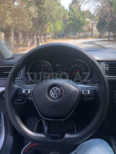 Volkswagen Jetta 2015, 98,000 km - 1.8 l - Bakı