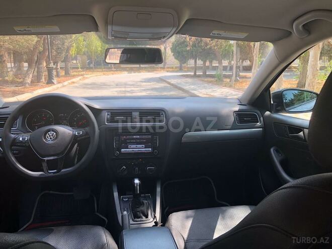 Volkswagen Jetta 2015, 98,000 km - 1.8 l - Bakı