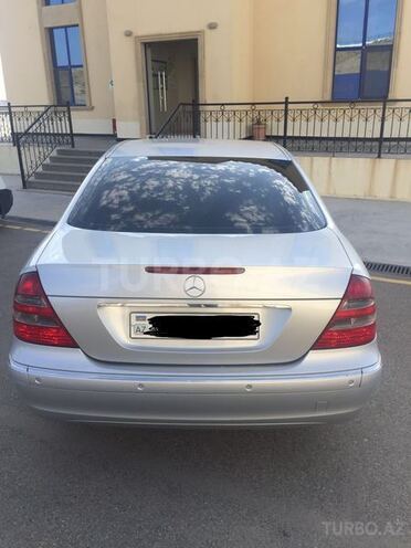 Mercedes E 220 2002, 243,180 km - 2.2 l - Bakı