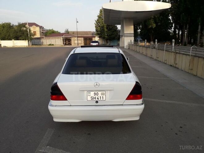 Mercedes C 230 1998, 233,000 km - 2.3 l - İsmayıllı