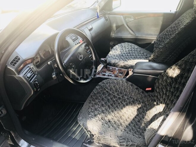 Mercedes E 240 2001, 288,809 km - 2.6 l - Bakı