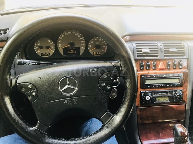 Mercedes E 240 2001, 288,809 km - 2.6 l - Bakı