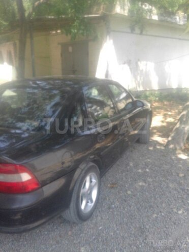 Opel Vectra 1995, 250,000 km - 2.0 л - Mingəçevir