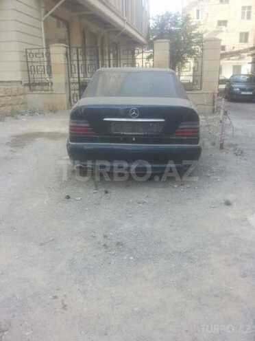 Mercedes E 280 1995, 190,000 km - 2.8 л - Bakı