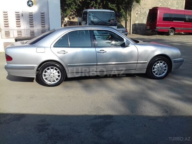 Mercedes E 240 1999, 230,000 km - 2.4 л - Gəncə