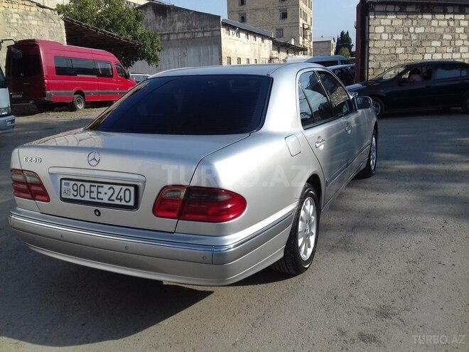Mercedes E 240 1999, 230,000 km - 2.4 л - Gəncə