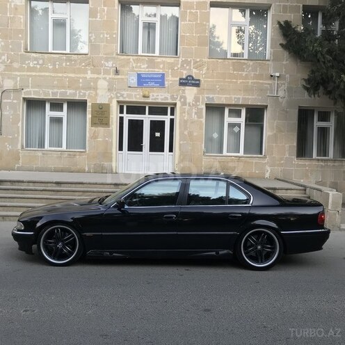 BMW 740 1996, 300,000 km - 4.4 л - Bakı