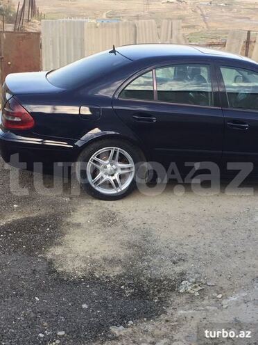 Mercedes E 220 2002, 300,000 km - 2.2 l - Bakı