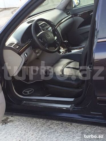 Mercedes E 220 2002, 300,000 km - 2.2 l - Bakı