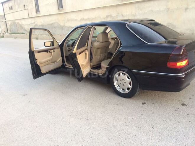 Mercedes C 230 1999, 198,572 km - 2.3 l - Bakı