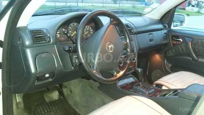 Mercedes ML 320 2002, 140,000 km - 3.2 l - Bakı