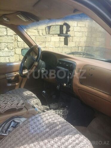 Ford Explorer 1995, 200,000 km - 3.1 l - Astara