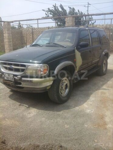 Ford Explorer 1995, 200,000 km - 3.1 l - Astara