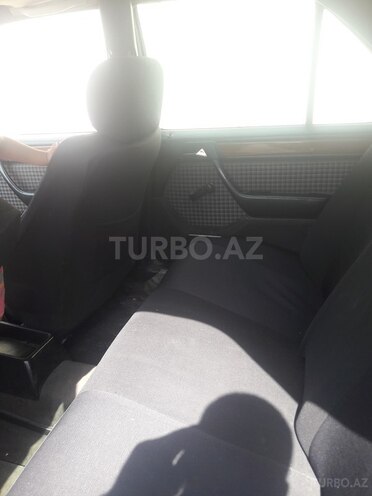 Mercedes E 250 1993, 500,000 km - 0.3 l - Bakı
