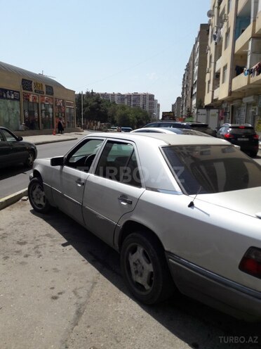 Mercedes E 250 1993, 500,000 km - 0.3 l - Bakı