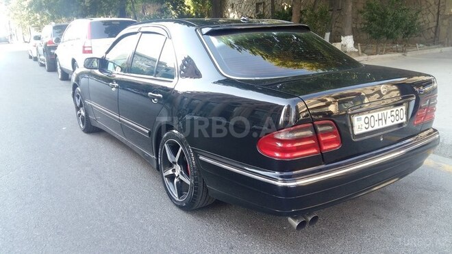 Mercedes E 280 2001, 323,200 km - 2.8 л - Bakı