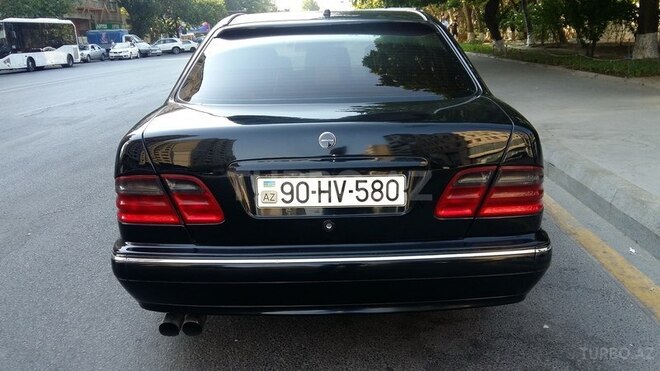 Mercedes E 280 2001, 323,200 km - 2.8 л - Bakı