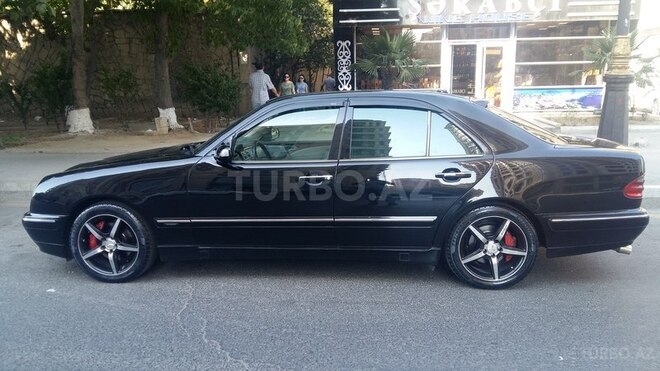 Mercedes E 280 2001, 323,200 km - 2.8 л - Bakı