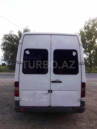 Mercedes 208 D 1997, 250,000 km - 2.5 l - Zərdab