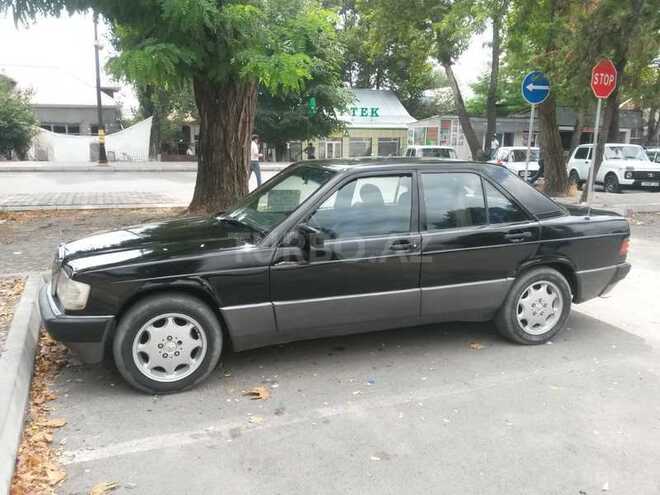 Mercedes 190 1991, 456,389 km - 1.8 л - Qəbələ