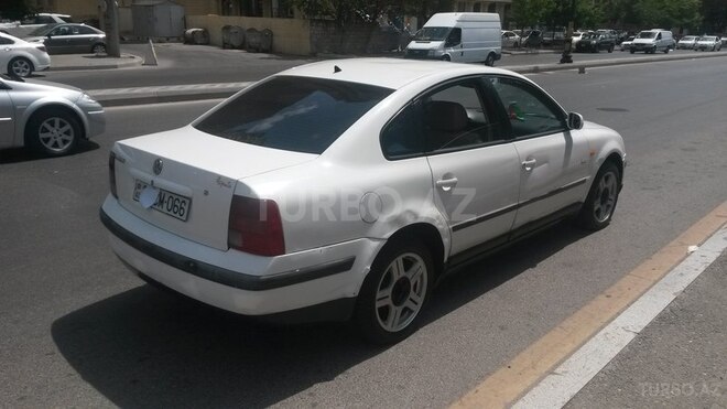 Volkswagen Passat 1999, 213,000 km - 1.8 л - Bakı
