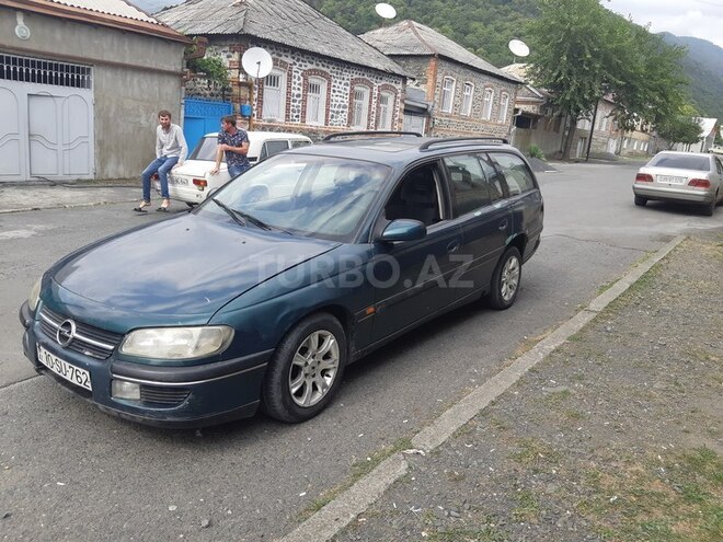 Opel Omega 1995, 25,000 km - 0.2 l - Zaqatala