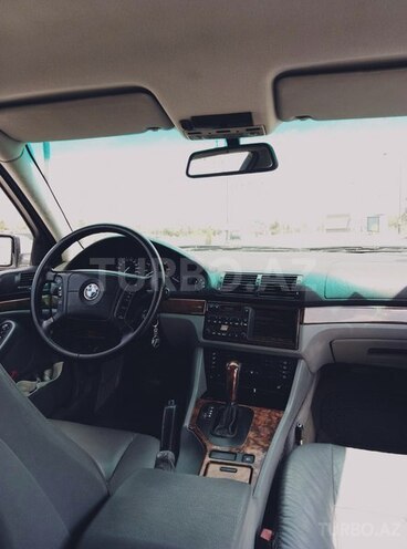 BMW 528 1998, 157,354 km - 2.8 l - Bakı