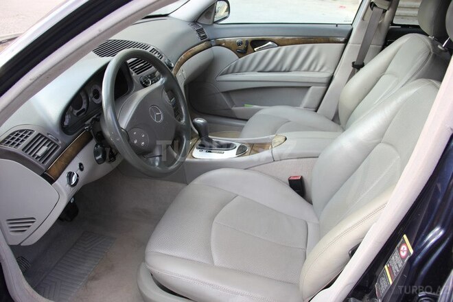 Mercedes E 240 2002, 210,000 km - 2.6 л - Bakı