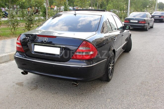 Mercedes E 240 2002, 210,000 km - 2.6 л - Bakı