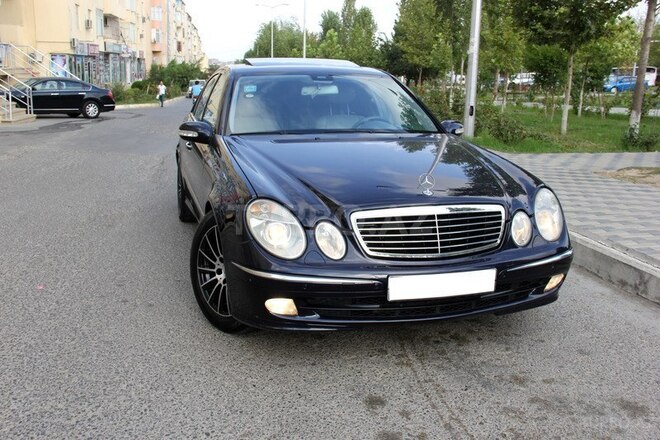 Mercedes E 240 2002, 210,000 km - 2.6 л - Bakı
