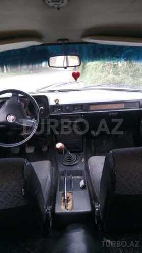 GAZ 24 1993, 150,000 km - 2.4 l - Quba