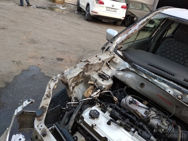 Mitsubishi Airtrek 2001, 160,000 km - 0.3 l - Bakı