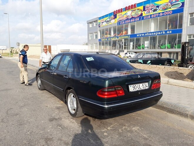 Mercedes E 270 2001, 368,700 km - 2.7 л - Bakı
