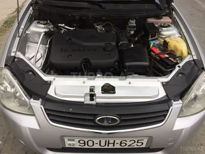 LADA (VAZ) Priora 2010, 112,000 km - 1.6 l - Quba
