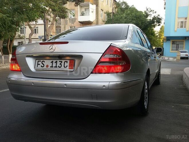 Mercedes E 240 2004, 134,344 km - 2.4 l - Bakı