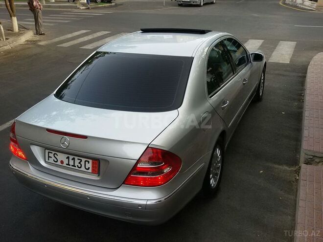 Mercedes E 240 2004, 134,344 km - 2.4 l - Bakı