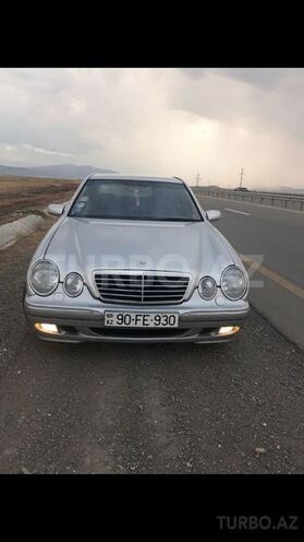 Mercedes E 220 2001, 252,000 km - 2.2 l - Bakı